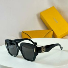 Picture of Loewe Sunglasses _SKUfw55561998fw